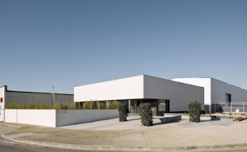 Tanatorio de Almudévar - Funeraria Bernués