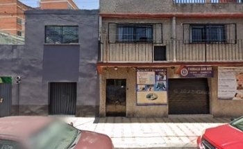 J García López